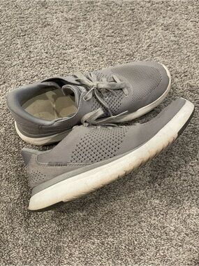 Kizik Athens Hands Free Sneakers Gray Men’s 8.5 Women’s 10 Slip On Shoes